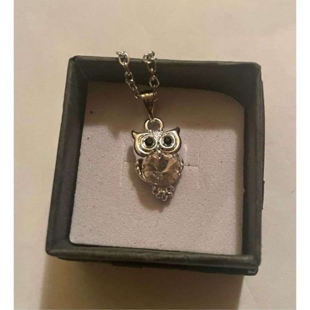 SILVER OWL N PINK SAPPHIRE NECKLACE